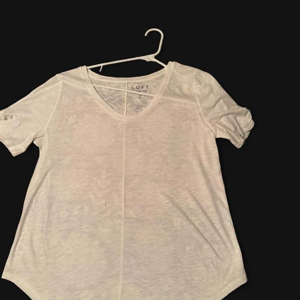 LOFT Vintage Soft White V-Neck T-Shirt Size M